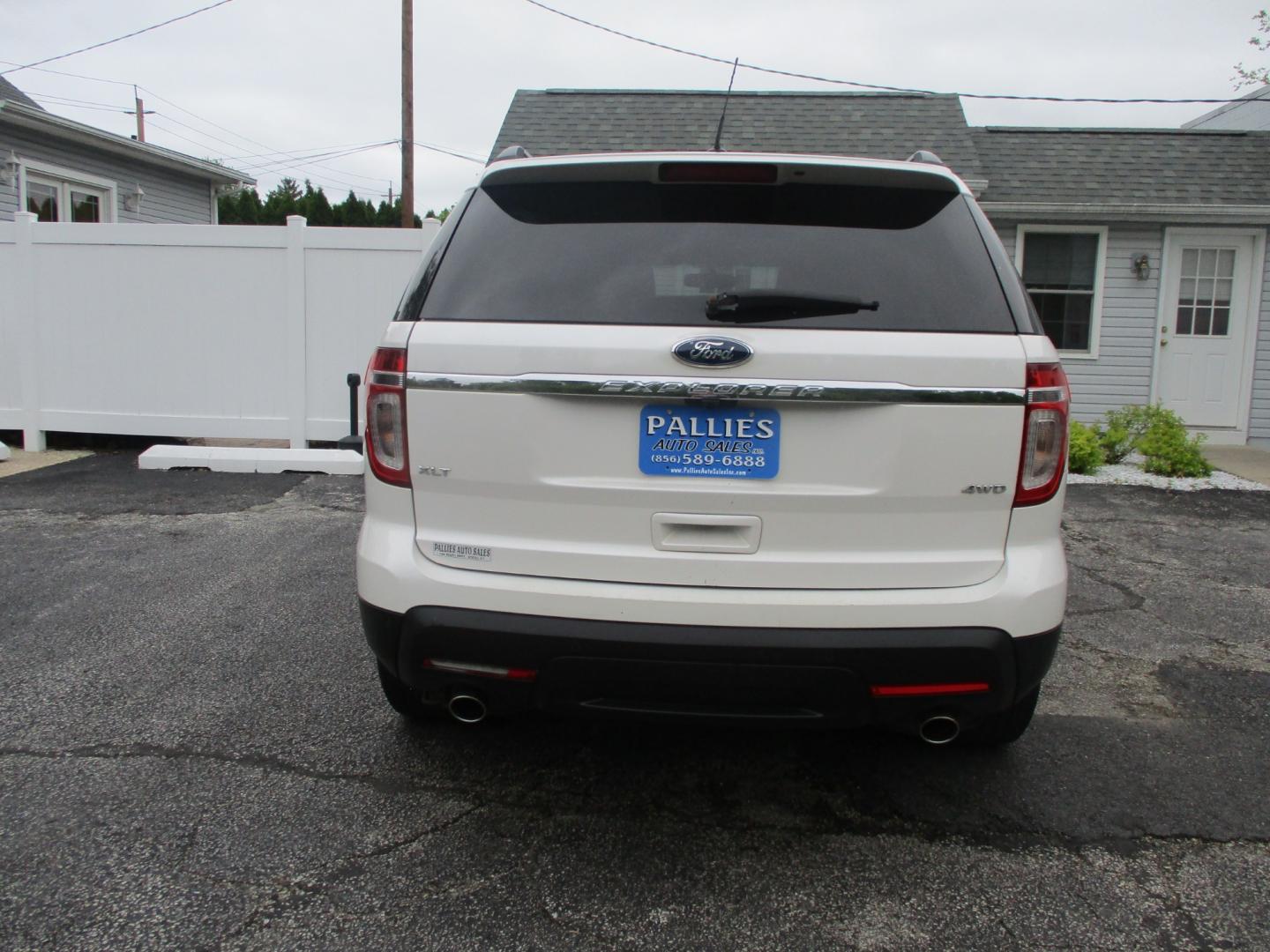 2013 WHITE Ford Explorer (1FM5K8D81DG) , AUTOMATIC transmission, located at 540a Delsea Drive, Sewell, NJ, 08080, (856) 589-6888, 39.752560, -75.111206 - Photo#6